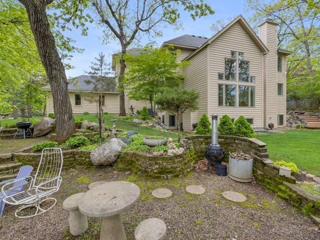 14700 White Oak Dr, Burnsville, MN 55337
