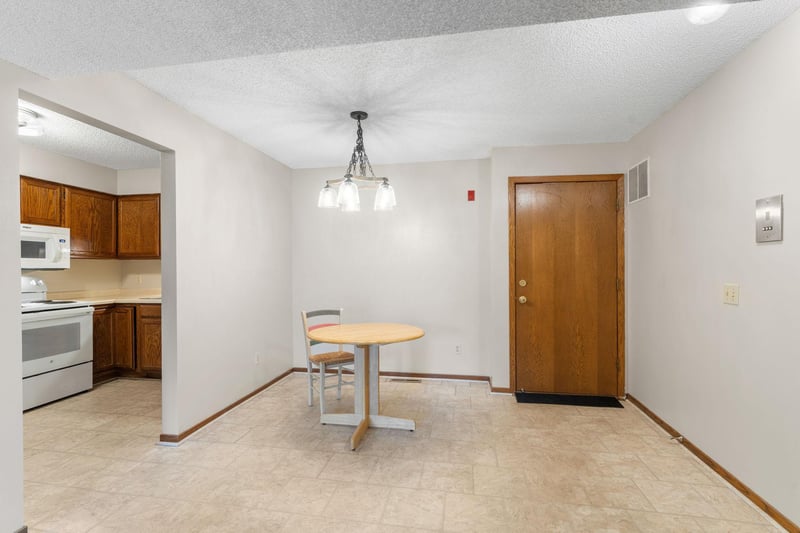 4165 Hilltop Point #105, Eagan, MN 55123