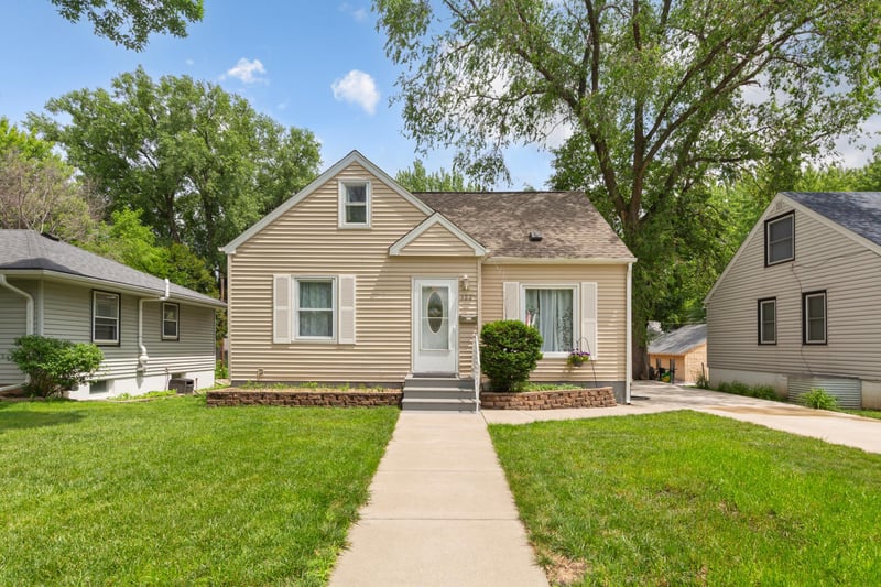 3229 Texas Ave S, Saint Louis Park, MN 55426
