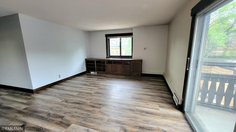 410 Groveland Ave #202, Minneapolis, MN 55403
