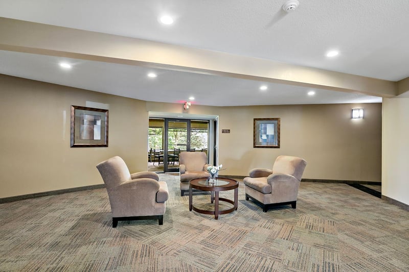 7301 W 101st St #210, Bloomington, MN 55438
