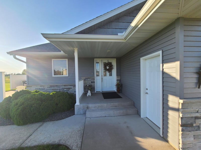 15021 Garden Ct, Little Falls, MN 56345