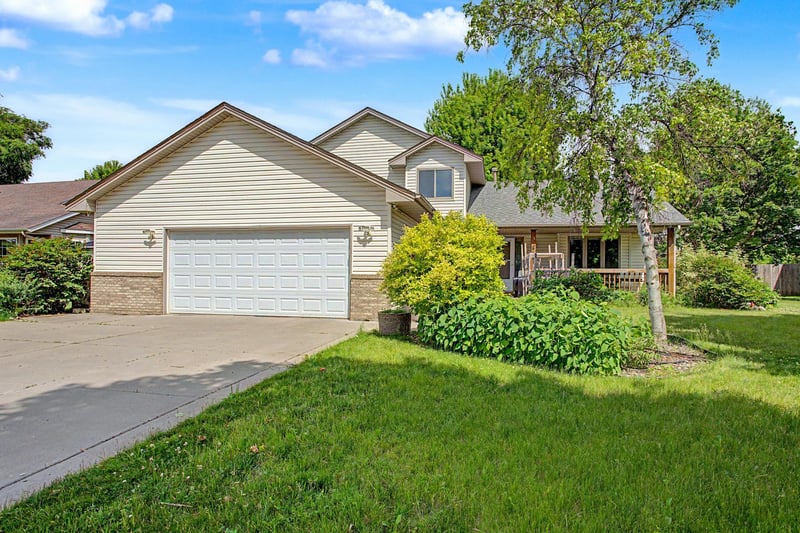 412 2nd St NW, Saint Michael, MN 55376