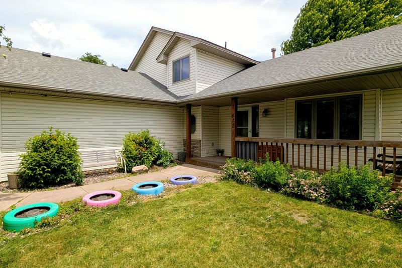 412 2nd St NW, Saint Michael, MN 55376