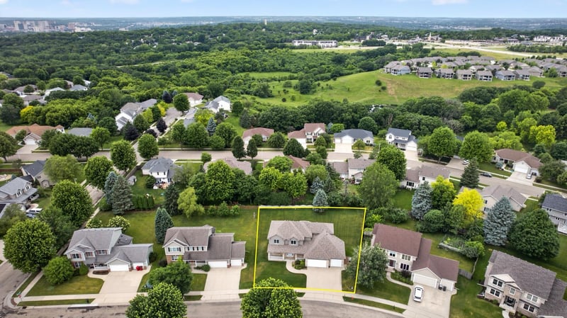 2043 Hightop Pl NE, Rochester, MN 55906