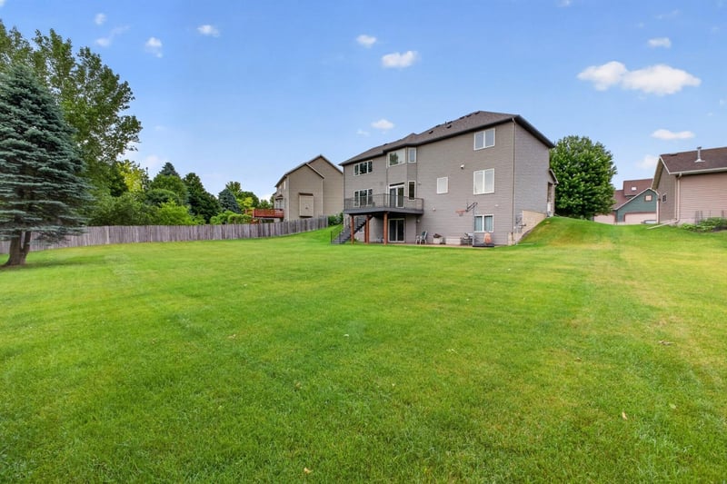 2043 Hightop Pl NE, Rochester, MN 55906