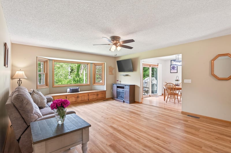 600 Kipp, Jordan, MN 55352