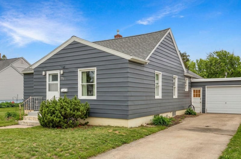 723 11th St S, Benson, MN 56215