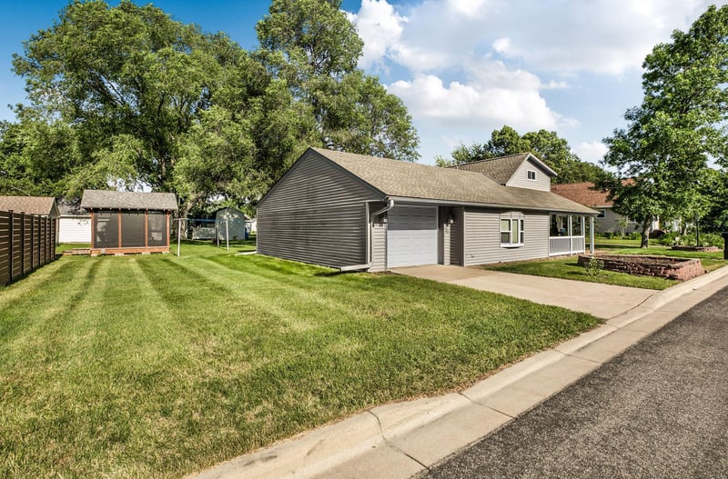 20 2nd Ave SE, Saint Joseph, MN 56374