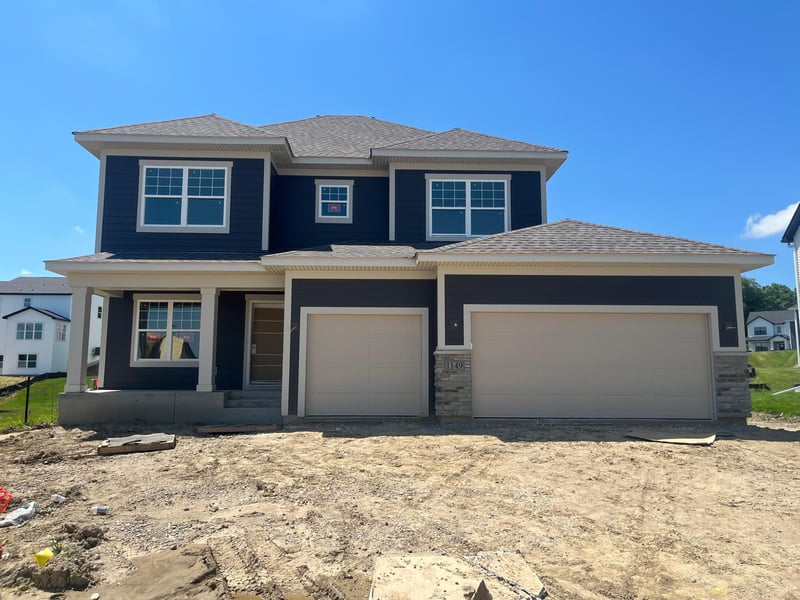 1149 Woods Creek Dr, Delano, MN 55328