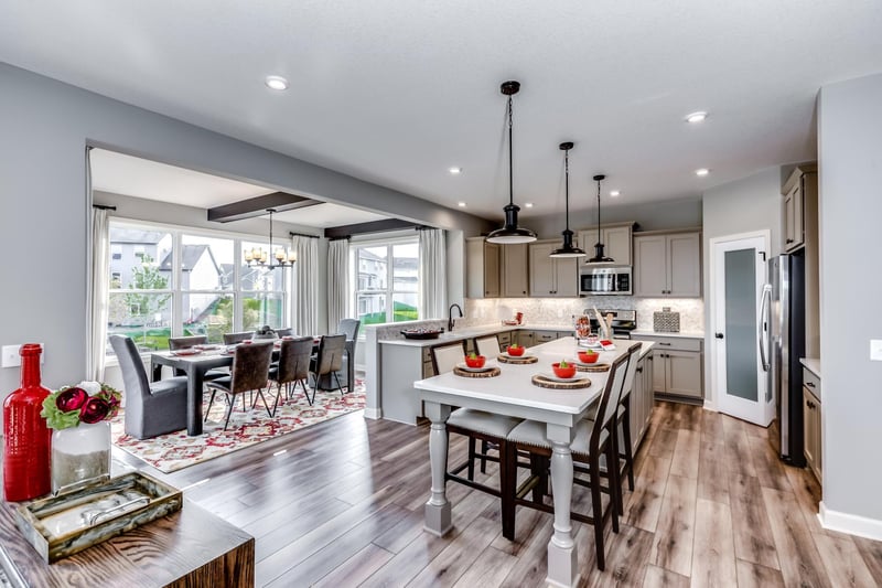 1149 Woods Creek Dr, Delano, MN 55328