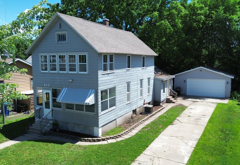 618 Sioux St, Winona, MN 55987