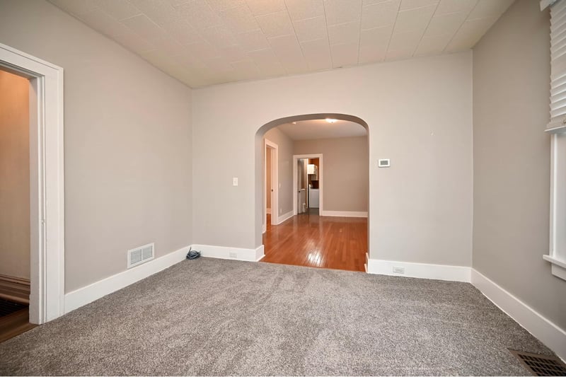 618 Sioux St, Winona, MN 55987