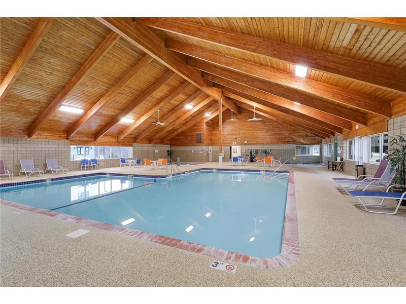 1341 Lake Dr W #B111, Chanhassen, MN 55317