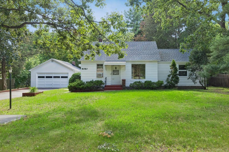 8080 Groveland Rd, Mounds View, MN 55112