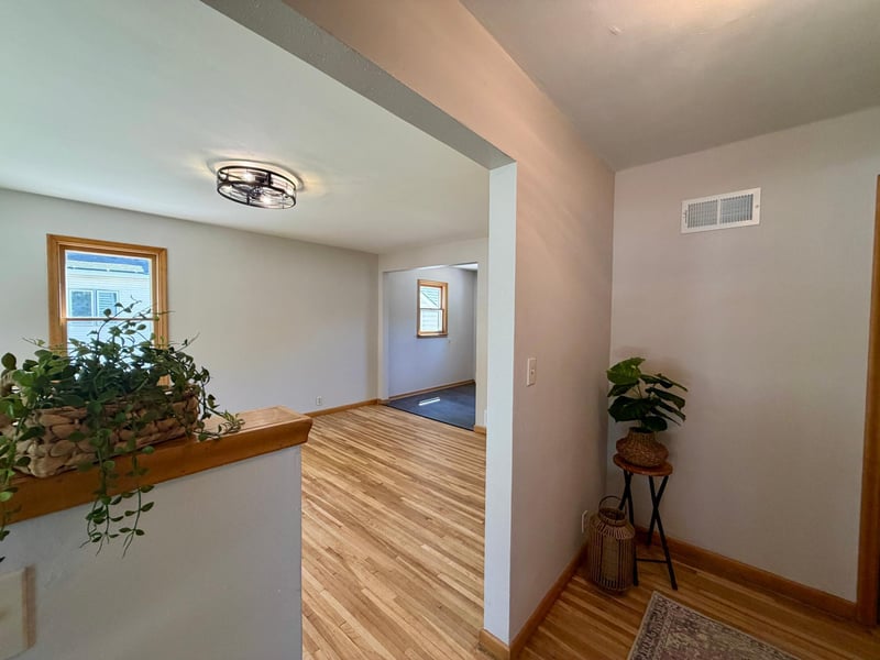 917 N Mckenzie St, Luverne, MN 56156