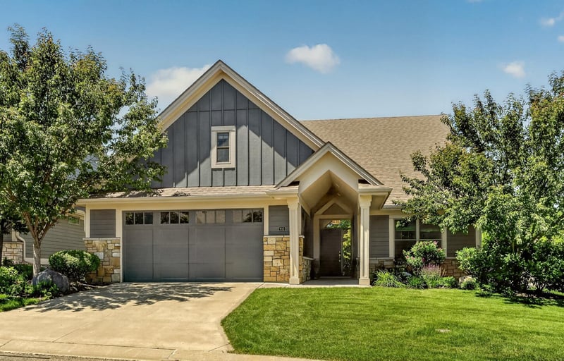 933 Fox Valley Pl SW, Rochester, MN 55902