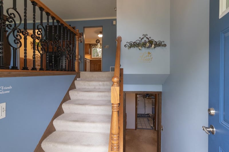 101 Marlane Cir, Jordan, MN 55352