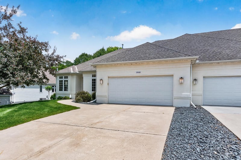 16848 Iredale Pa, Lakeville, MN 55044