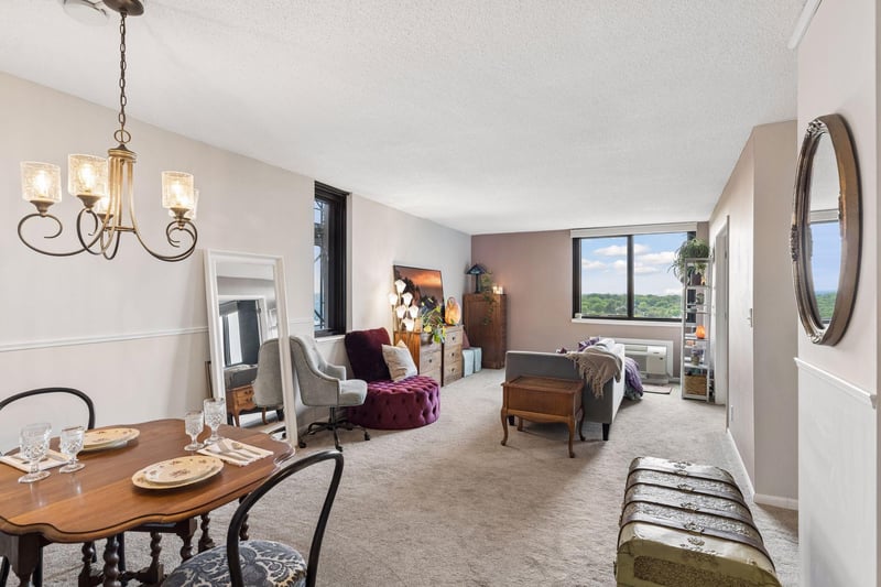 1181 Edgcumbe Rd #1515, Saint Paul, MN 55105