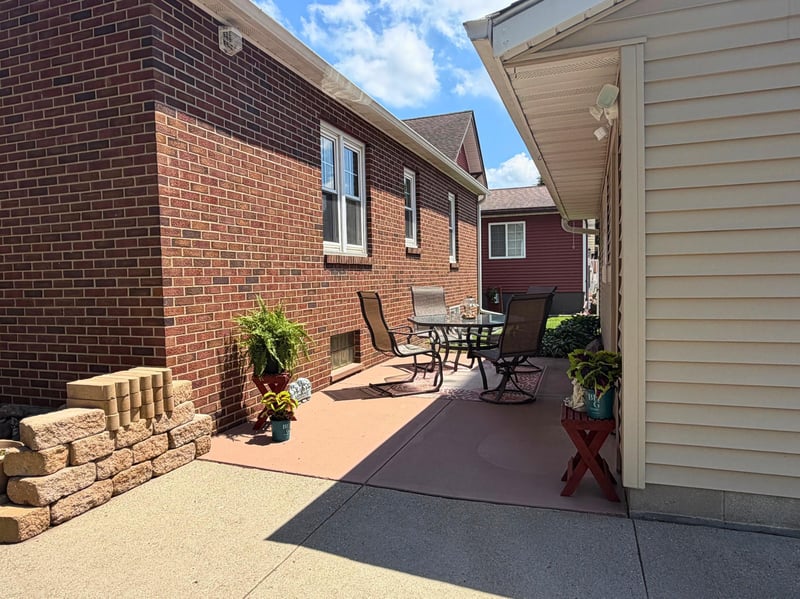 927 N State St, New Ulm, MN 56073