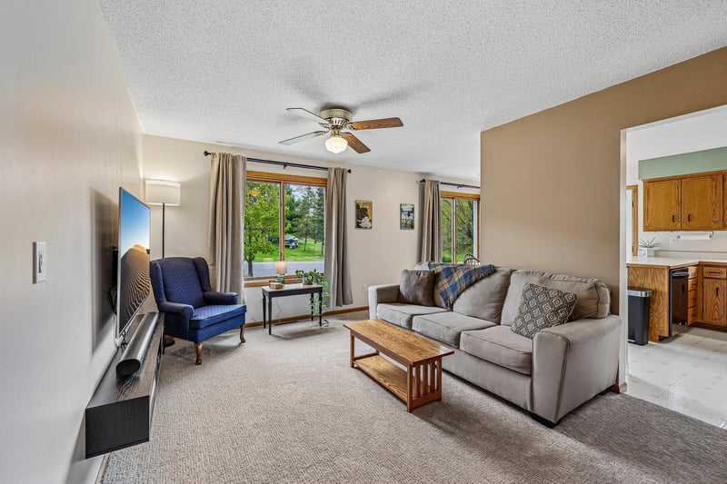 931 Chestnut St, Taylors Falls, MN 55084