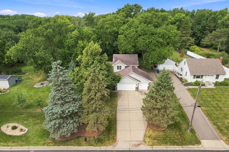 3393 Owasso St, Shoreview, MN 55126