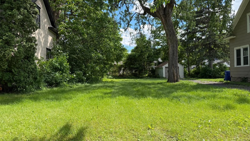 13xx Hewitt Ave, Saint Paul, MN 55104