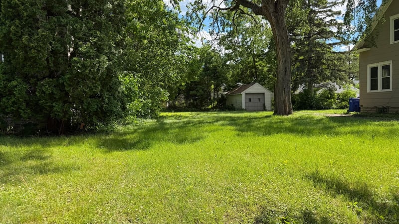 13xx Hewitt Ave, Saint Paul, MN 55104