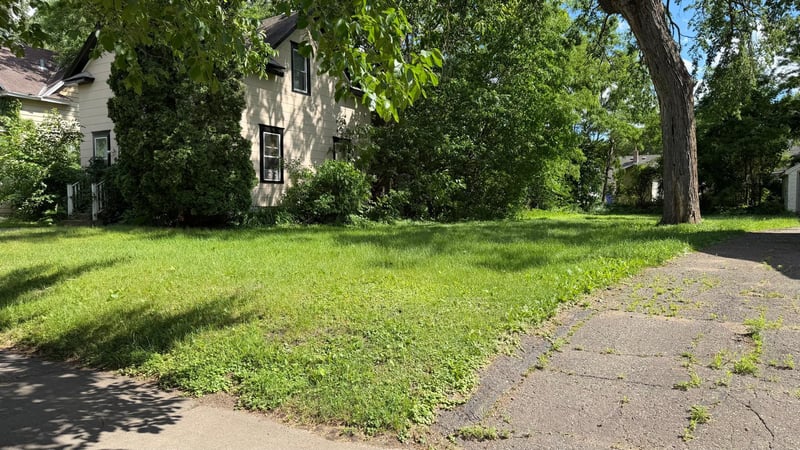 13xx Hewitt Ave, Saint Paul, MN 55104