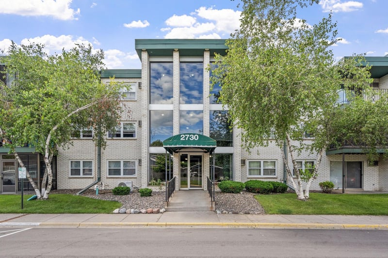 2730 Dale St N #D115, Roseville, MN 55113