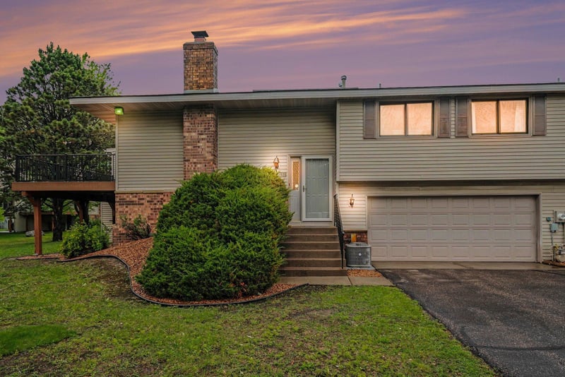 4159 Sylvia Ct, Shoreview, MN 55126