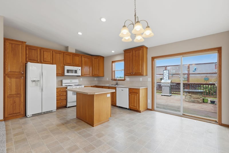 808 Cologne Ln, Waverly, MN 55390