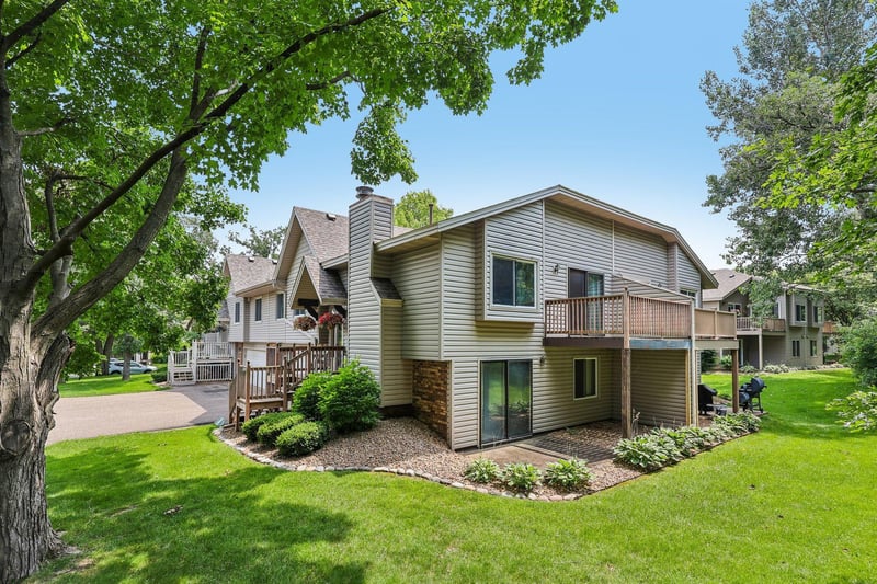 173 Galtier Pl, Shoreview, MN 55126