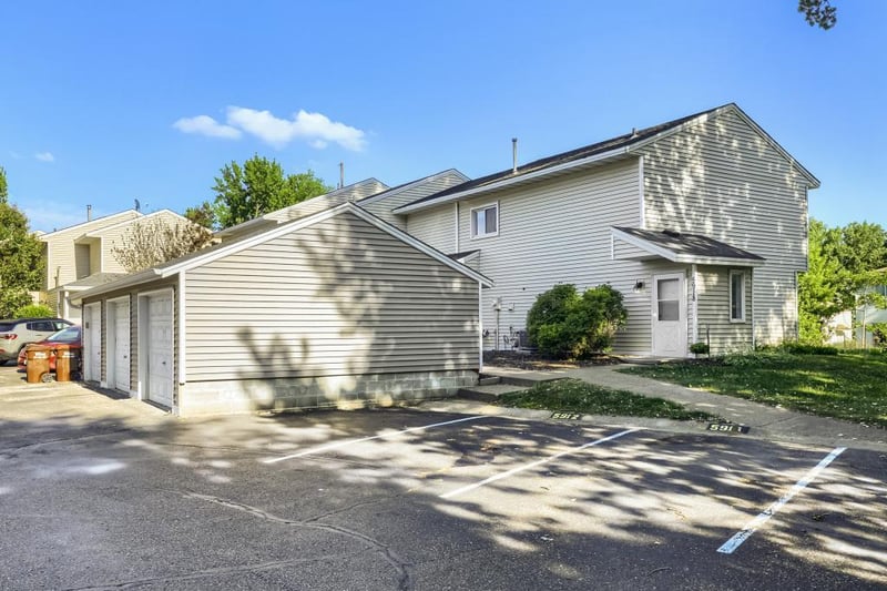 5918 Cahill Ave, Inver Grove Heights, MN 55076