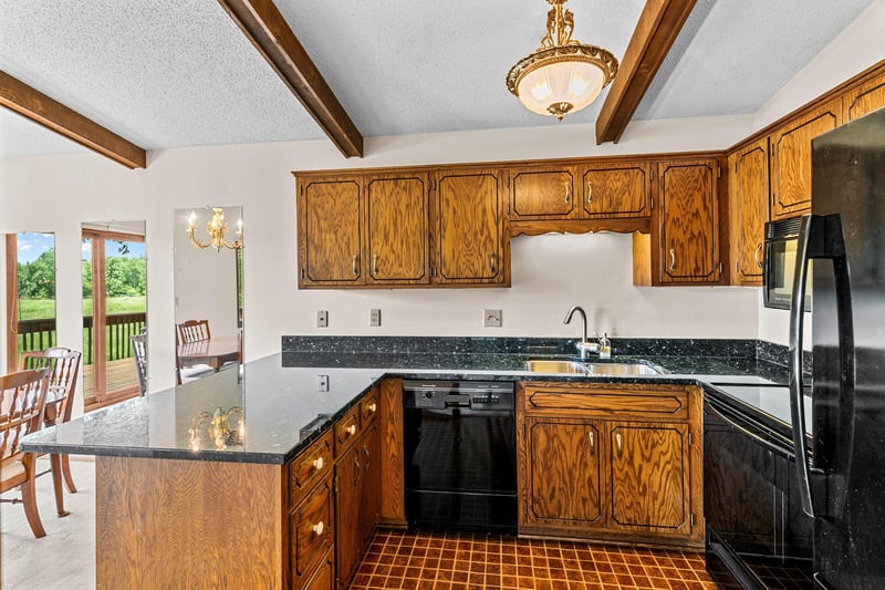 1289 Bridle Path Ct, White Bear Lake, MN 55110