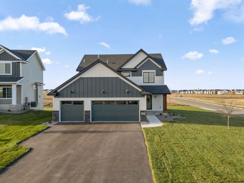 15029 Ardmullivan Ln, Rosemount, MN 55068