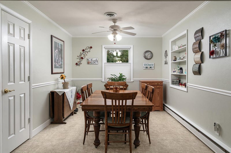 1003 S Elm St, La Crescent, MN 55947