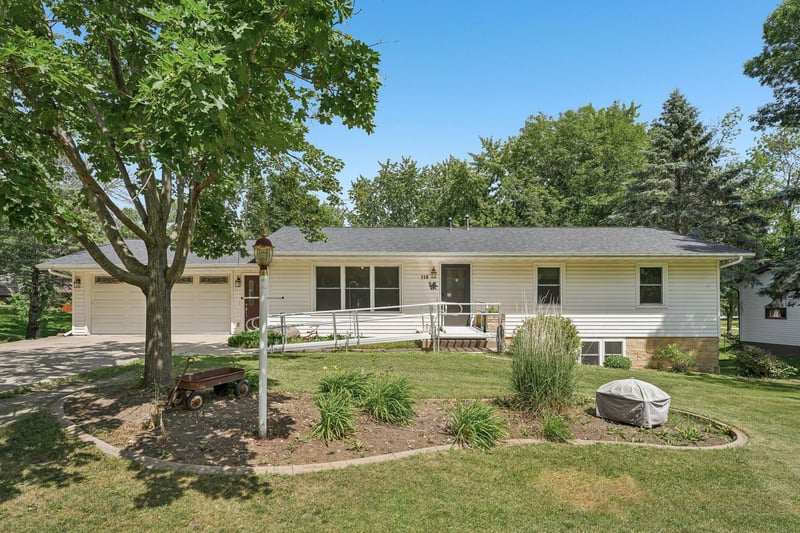 118 4th Ave NE, Lonsdale, MN 55046