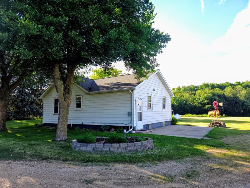 1760 110th Ave, Pipestone, MN 56164