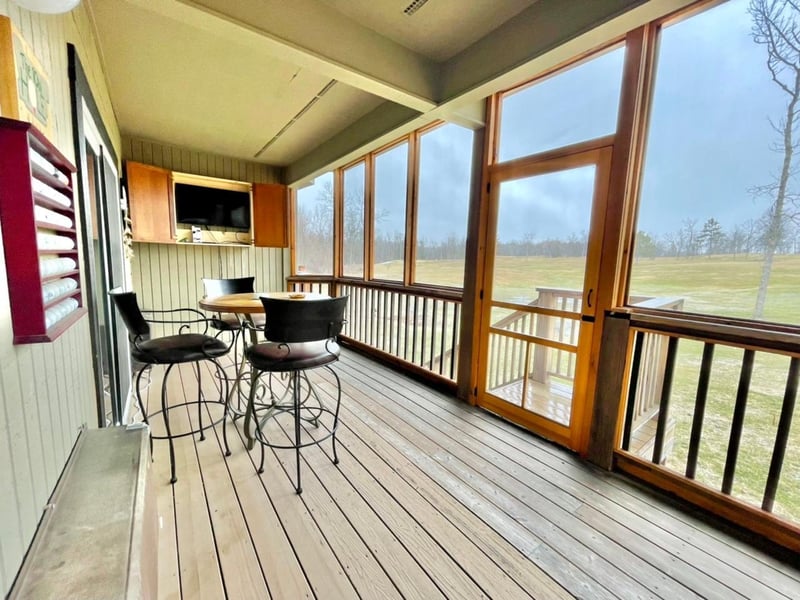 538 Quadna Mountain Rd, Hill City, MN 55748