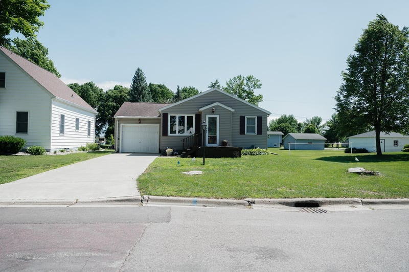 430 Birch St E, Trimont, MN 56176