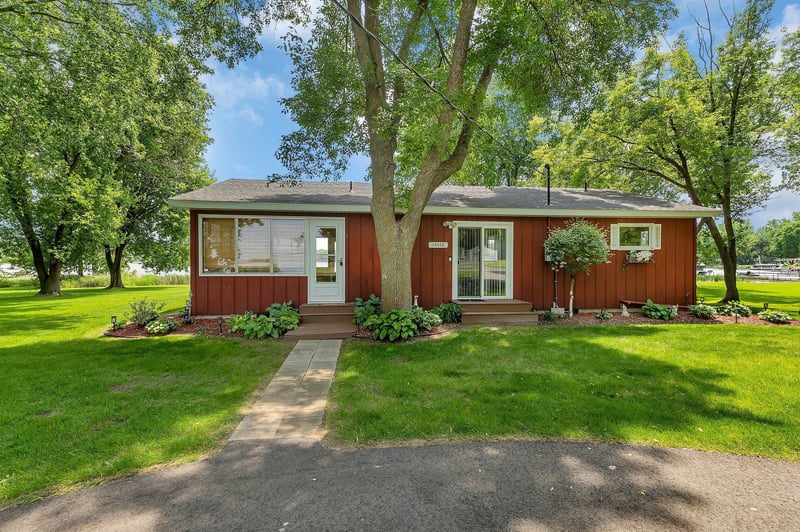 19372 Two Rivers Rd, Avon, MN 56310