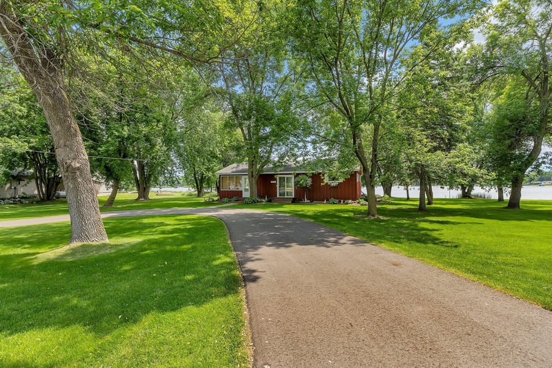 19372 Two Rivers Rd, Avon, MN 56310