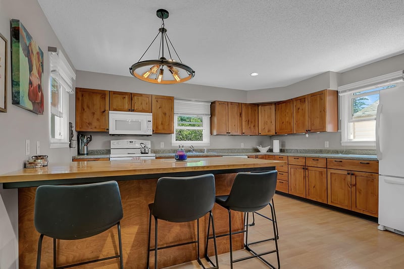 1114 34th Ave N, Saint Cloud, MN 56303