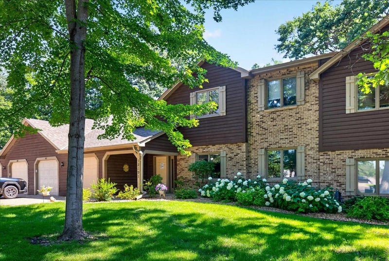 12191 Grouse St NW #402, Coon Rapids, MN 55448
