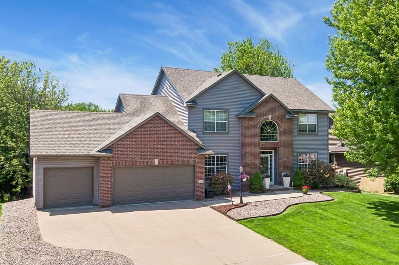 10531 Golden Eagle Trl, Woodbury, MN 55129