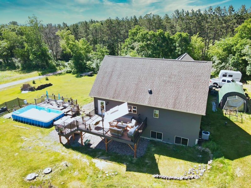 E560 Cedar Rd, Eau Claire, WI 54701