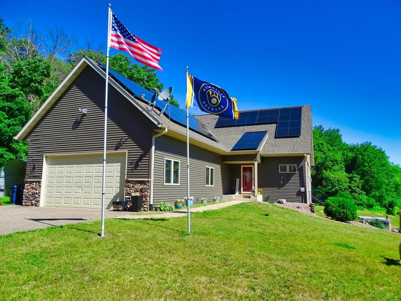 E560 Cedar Rd, Eau Claire, WI 54701