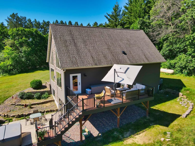 E560 Cedar Rd, Eau Claire, WI 54701